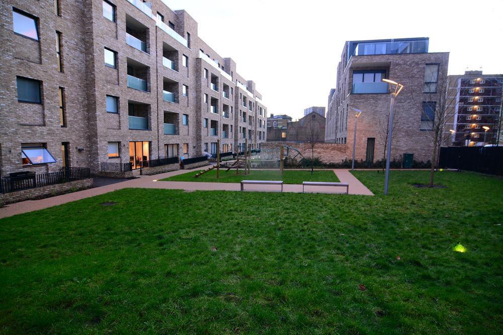 Apartment Wharf - Cambridge Av London Bagian luar foto