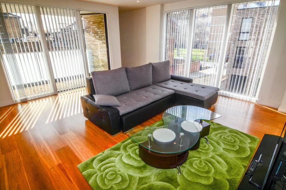 Apartment Wharf - Cambridge Av London Bagian luar foto
