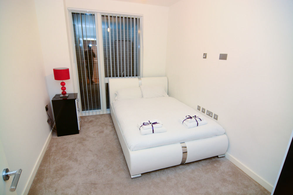 Apartment Wharf - Cambridge Av London Bagian luar foto