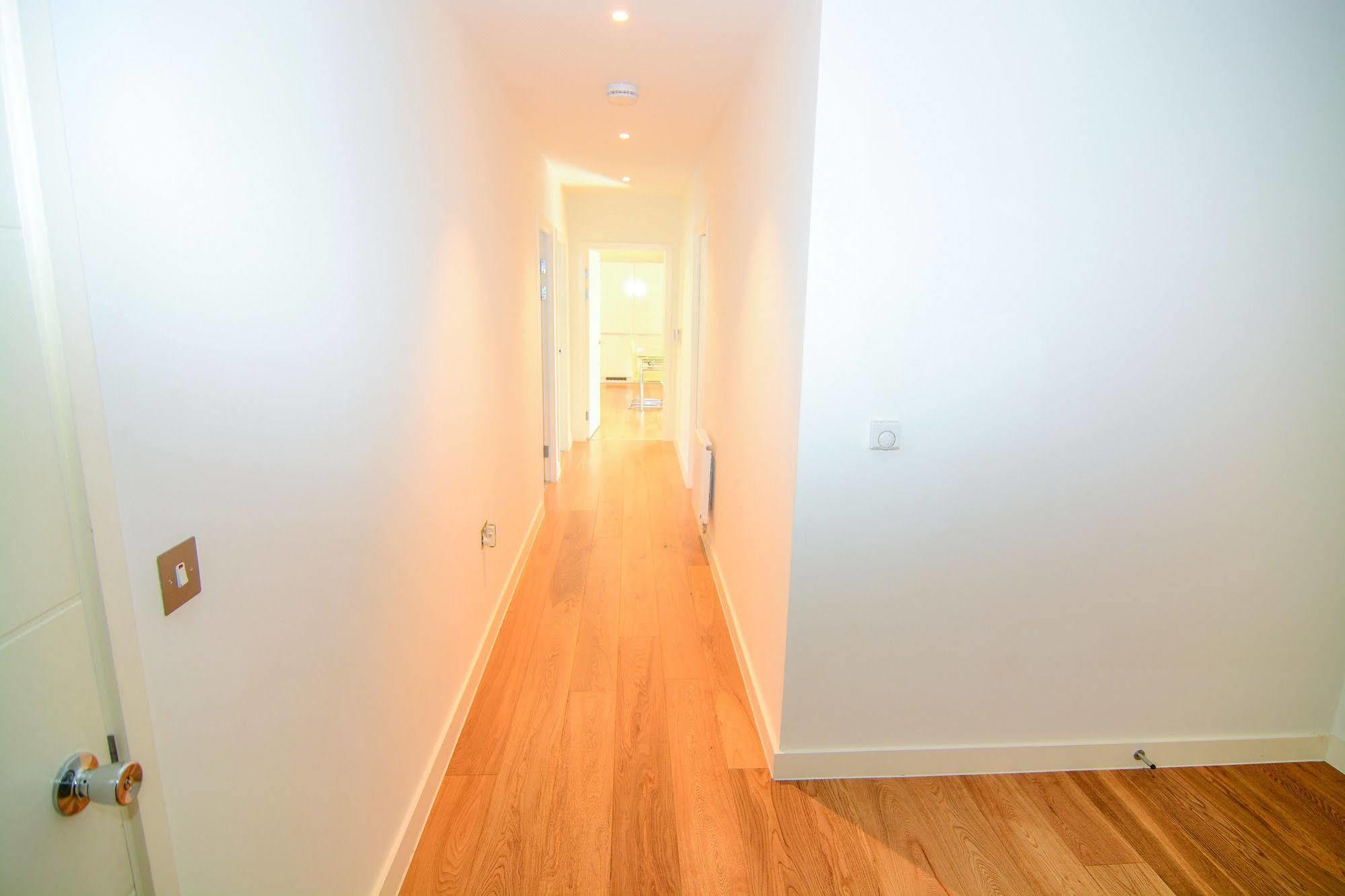 Apartment Wharf - Cambridge Av London Bagian luar foto
