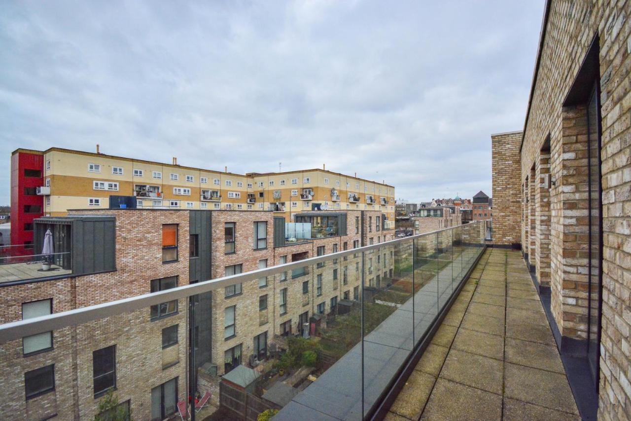 Apartment Wharf - Cambridge Av London Bagian luar foto
