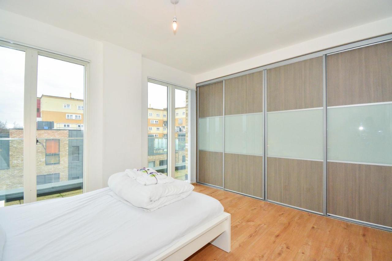 Apartment Wharf - Cambridge Av London Bagian luar foto